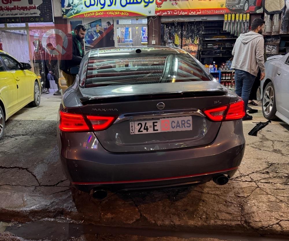 نيسان ماكسيما